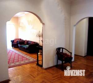 4-к квартира, вторичка, 153м2, 4/9 этаж