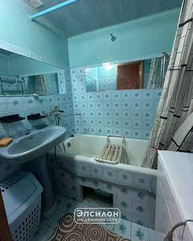 3-к квартира, вторичка, 58м2, 8/9 этаж