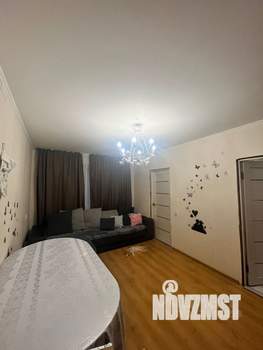 4-к квартира, вторичка, 61м2, 1/5 этаж