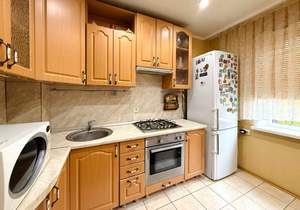 2-к квартира, вторичка, 50м2, 1/10 этаж