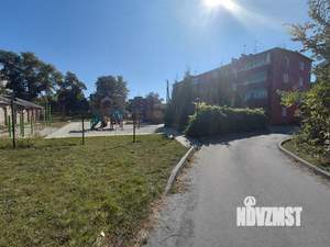 2-к квартира, вторичка, 40м2, 1/4 этаж