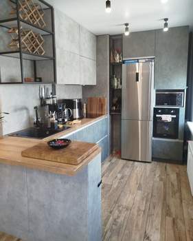 2-к квартира, вторичка, 65м2, 8/10 этаж