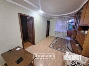 4-к квартира, вторичка, 61м2, 5/5 этаж
