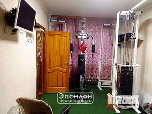 2-к квартира, вторичка, 42м2, 1/4 этаж