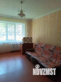 2-к квартира, вторичка, 45м2, 1/9 этаж