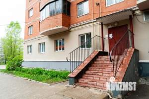3-к квартира, вторичка, 74м2, 9/9 этаж