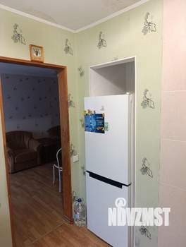 2-к квартира, вторичка, 42м2, 1/4 этаж