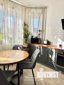 2-к квартира, вторичка, 57м2, 8/17 этаж