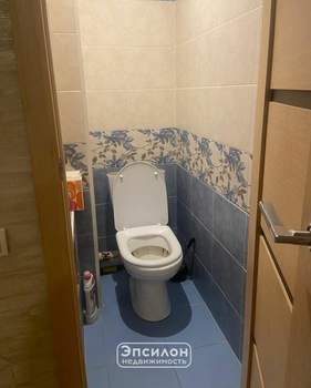 2-к квартира, вторичка, 47м2, 8/9 этаж