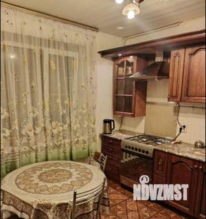 4-к квартира, вторичка, 90м2, 1/9 этаж