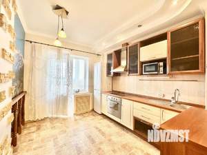 2-к квартира, вторичка, 61м2, 9/13 этаж