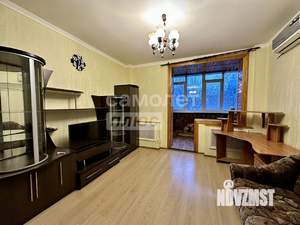 1-к квартира, вторичка, 42м2, 3/5 этаж