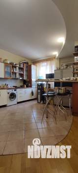 4-к квартира, вторичка, 220м2, 6/9 этаж