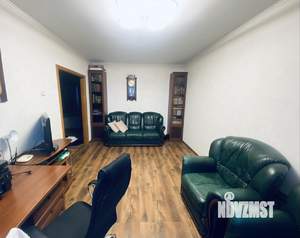 3-к квартира, вторичка, 74м2, 9/9 этаж