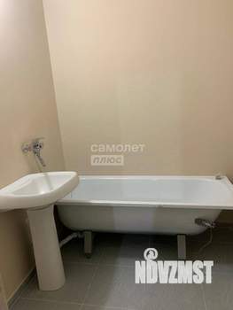 2-к квартира, вторичка, 54м2, 1/17 этаж