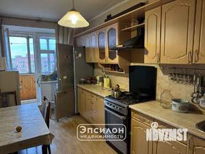 3-к квартира, вторичка, 77м2, 8/9 этаж