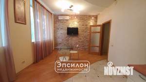 4-к квартира, вторичка, 143м2, 3/6 этаж